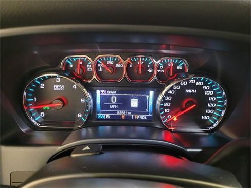 Used 2018 Chevrolet Silverado 1500 LT w/ All Star Edition image 24