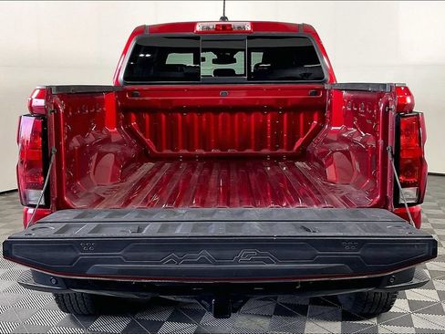 Used 2023 Chevrolet Colorado Trail Boss w/ Technology Package AWD/4WD image 35