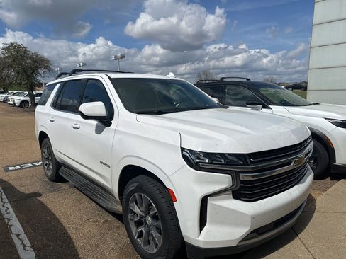 Used 2021 Chevrolet Tahoe LT w/ Rear Media and Nav Package image 4