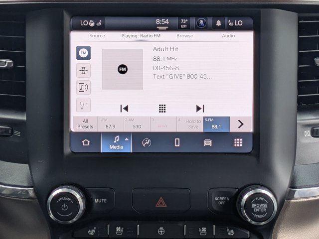Used 2022 RAM 1500 Laramie AWD/4WD image 19