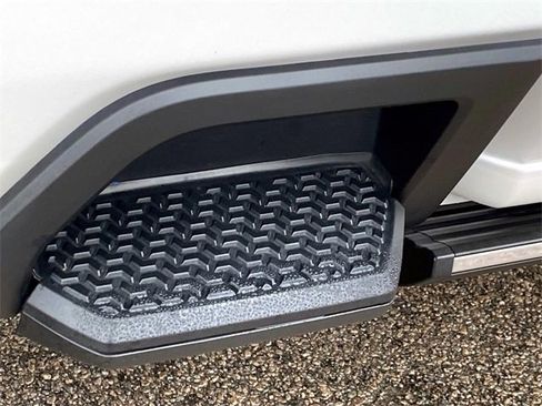 Used 2021 GMC Sierra 2500 Denali w/ Denali Ultimate Package image 32