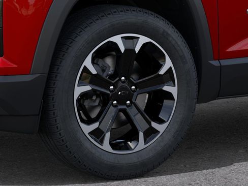 New 2026 Chevrolet Equinox LT w/ Convenience Package II FWD image 9