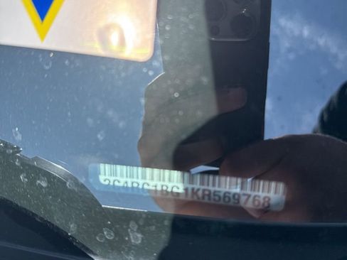 Certified 2019 Chrysler Pacifica Touring-L image 27