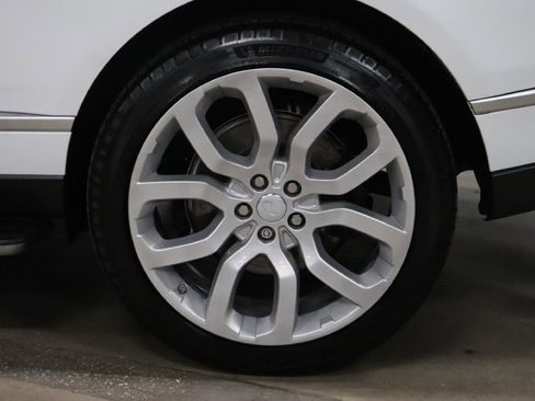 Used 2017 Land Rover Range Rover image 29