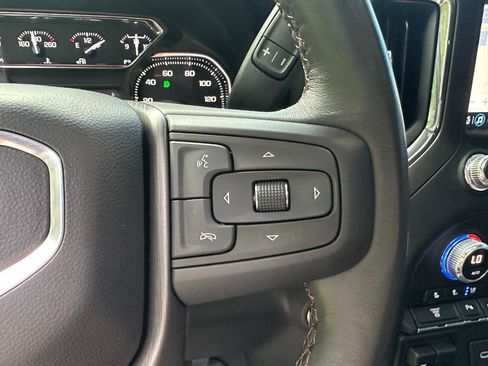 Used 2022 GMC Sierra 2500 AT4 w/ AT4 Preferred Package AWD/4WD image 38