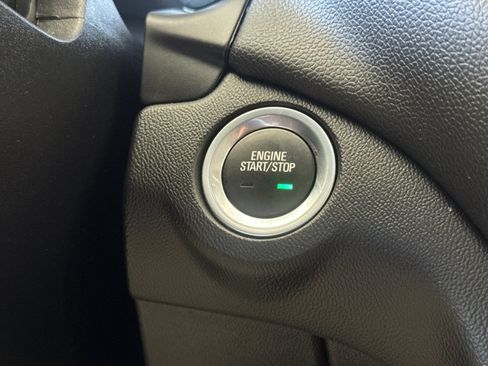 Used 2019 Chevrolet Equinox LT AWD/4WD image 25