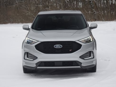 Used 2020 Ford Edge ST image 21