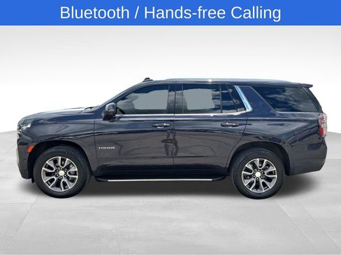 Used 2022 Chevrolet Tahoe LT w/ Luxury Package AWD/4WD image 2