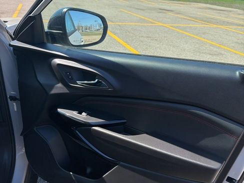 New 2026 Chevrolet Trax RS w/ Sunroof Package FWD image 15