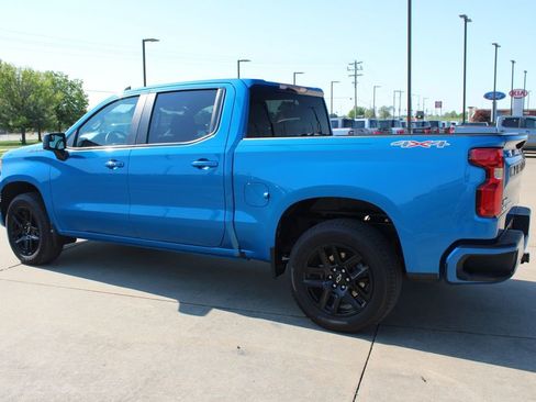 Used 2023 Chevrolet Silverado 1500 RST AWD/4WD image 15