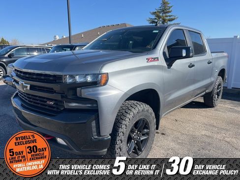 Used 2019 Chevrolet Silverado 1500 LT Trail Boss image 2