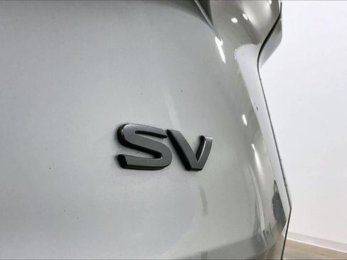 Used 2024 Nissan Rogue SV FWD image 10