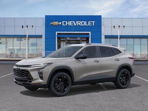 New 2026 Chevrolet Trax ACTIV w/ Driver Confidence Package image 2