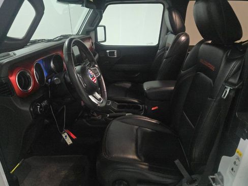 Used 2019 Jeep Wrangler Rubicon AWD/4WD image 2