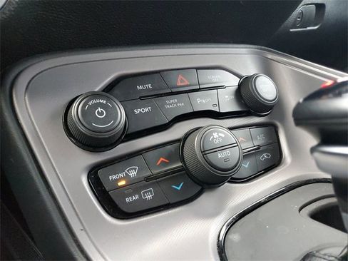 Used 2023 Dodge Challenger GT image 33