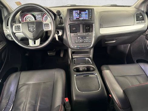 Used 2017 Dodge Grand Caravan GT FWD image 21