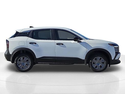 New 2026 Nissan Kicks S image 6