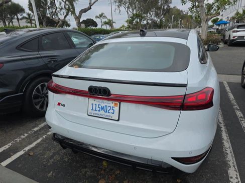 Used 2025 Audi S6 e-tron Prestige w/ 21" Black Optic Package image 6