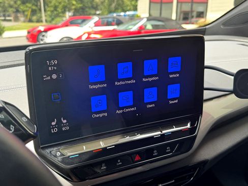 Used 2024 Volkswagen ID.4 S image 22