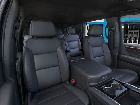 New 2026 Chevrolet Tahoe Z71 w/ Comfort Package AWD/4WD image 16
