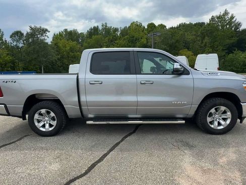 Used 2024 RAM 1500 Laramie AWD/4WD image 9