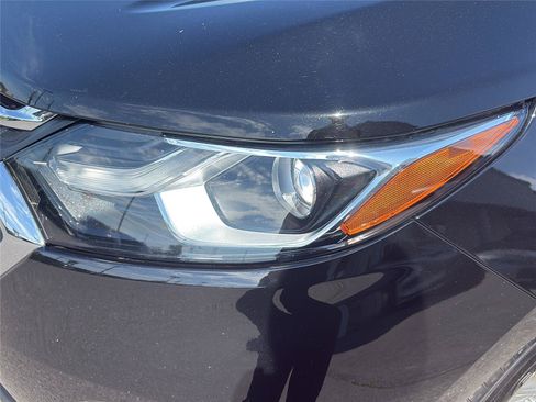 Used 2019 Chevrolet Equinox Premier AWD/4WD image 23