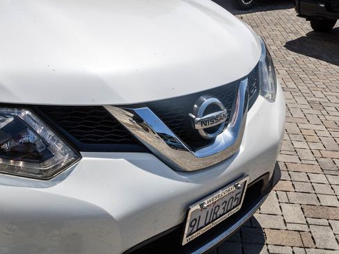 Used 2014 Nissan Rogue S FWD image 6