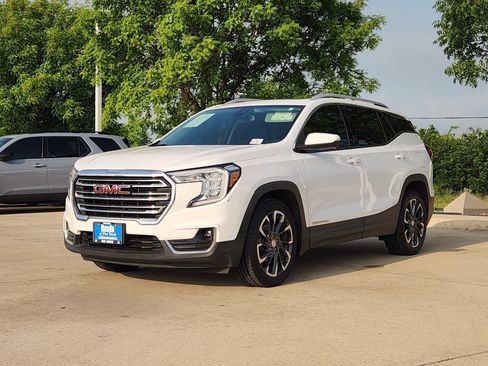 Used 2022 GMC Terrain SLT FWD image 3