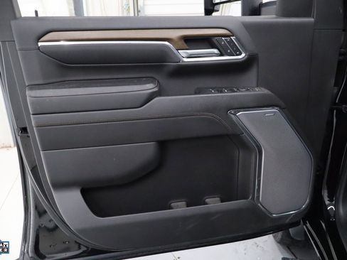 Used 2024 Chevrolet Silverado 2500 High Country w/ High Country Premium Package image 12