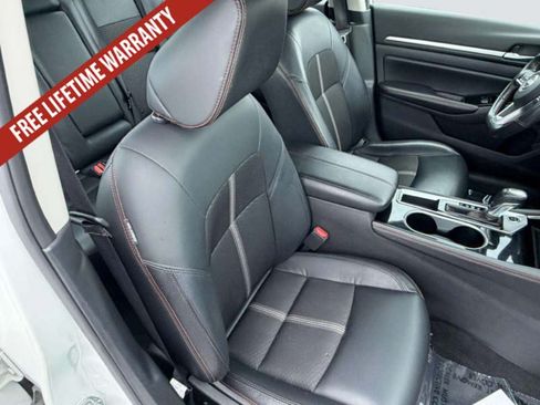 Used 2024 Nissan Altima 2.5 SR FWD image 23