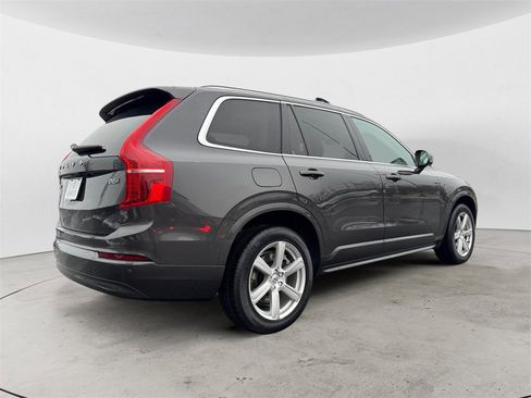 Certified 2023 Volvo XC90 B6 Core w/ Climate Package image 6