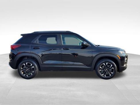 Used 2023 Chevrolet TrailBlazer LT w/ Convenience Package AWD/4WD image 6