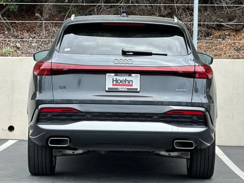 Used 2025 Audi Q5 Premium Plus w/ Premium Plus AWD/4WD image 4