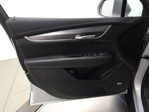 Used 2019 Cadillac XT5 Luxury AWD/4WD image 12