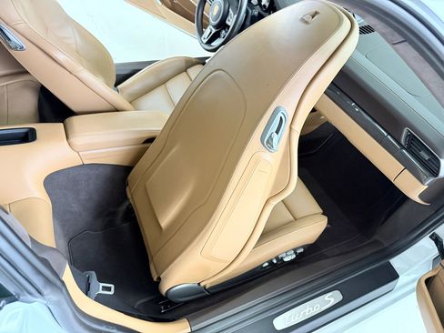 Used 2017 Porsche 911 Turbo S image 30