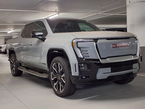 New 2026 GMC Sierra EV Denali AWD/4WD image 3