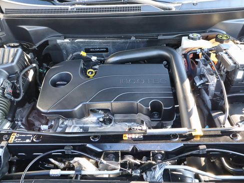 Used 2024 GMC Terrain SLT image 20