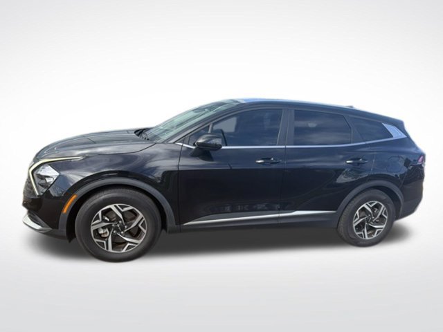 Used 2023 Kia Sportage LX FWD image 2
