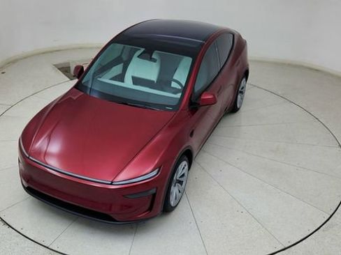 Used 2026 Tesla Model Y AWD image 76