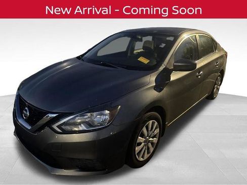 Certified 2017 Nissan Sentra SV FWD image 2