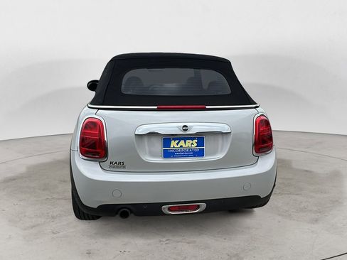 Used 2019 MINI Cooper Convertible w/ Premium Package FWD image 5