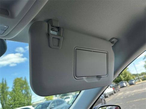 New 2025 Ford Escape SE image 30