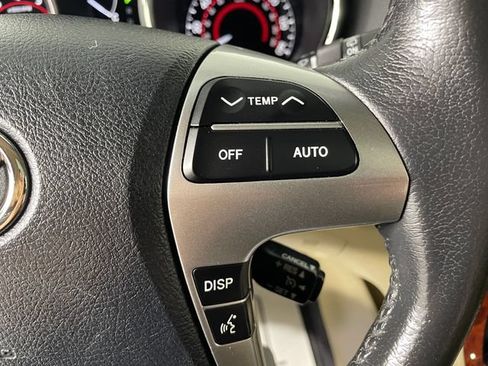 Used 2013 Toyota Highlander Limited AWD/4WD image 11