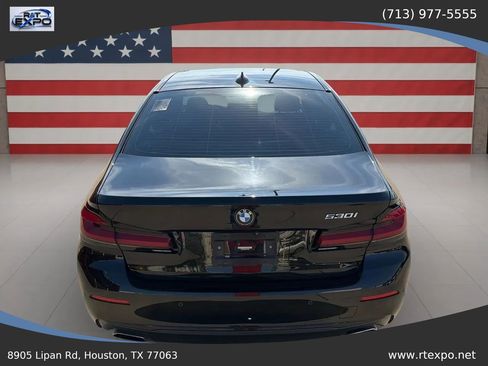 Used 2022 BMW 530i w/ Premium Package RWD image 9