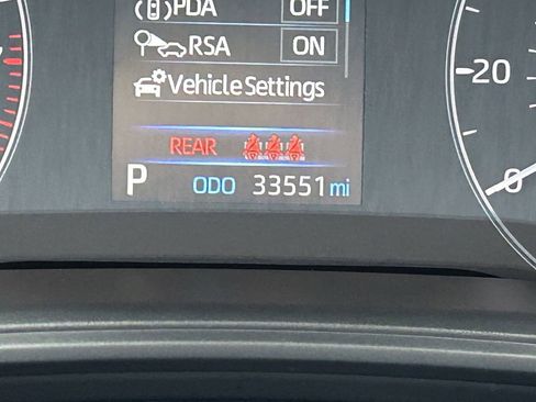 Used 2025 Toyota Corolla LE image 32