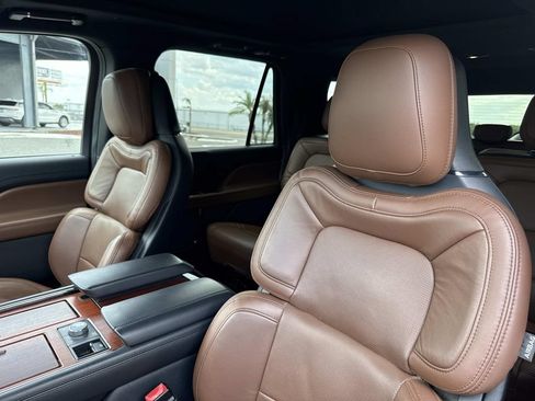 Certified 2022 Lincoln Navigator L Reserve AWD/4WD image 22