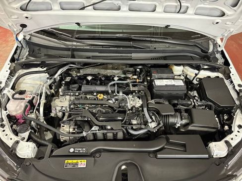 Certified 2025 Toyota Corolla SE image 28