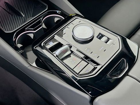 New 2027 BMW 530i xDrive AWD/4WD image 15