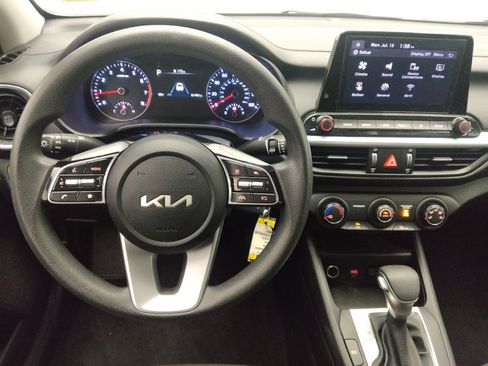 Used 2023 Kia Forte LXS w/ LXS Technology Package FWD image 22