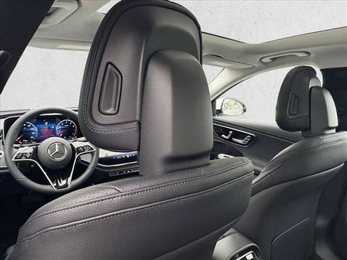 New 2026 Mercedes-Benz E 350 Sedan image 18